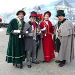 carolers-583x437
