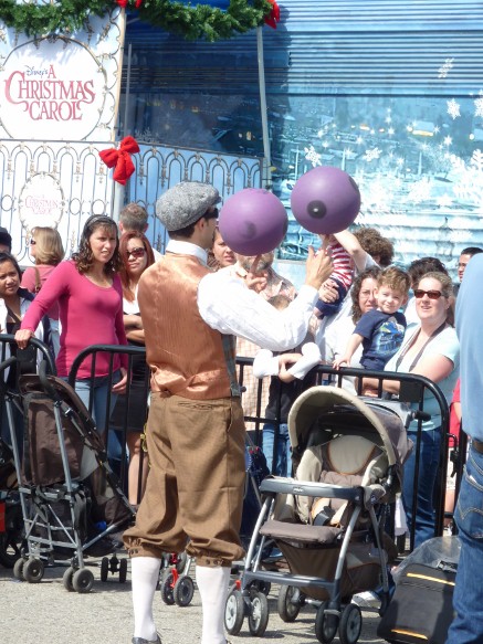 juggler-437×583