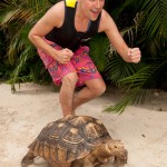 Amazing Race Winner Jordan Pious races Discovery Cove's tortoise, Morty