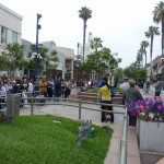 TDS Santa Monica Crowds wait for mall opening