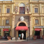 Via_Napoli_exterior