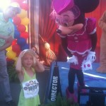 DL 5K Minnie Congratulates Zoe