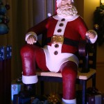 Video: New Chocolate Santa Display at Walt Disney World Swan