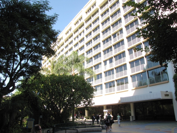 Renovated Disneyland Hotel Rooms. Note the one refurbished room