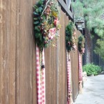 DL Rustic Holiday Decor - Fence wreaths