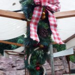 DL Rustic Holiday Decor - Post decor