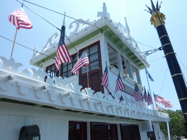 DL Mark Twain Pilot House