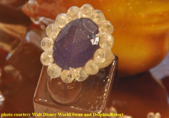 Royal_Engagement_Ring_Sugar_Sculpture