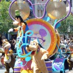 DL Mickey's Soundsational Parade Goofy's Drum