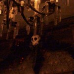 DL Haunted Mansion Holiday Foyer