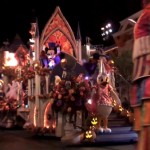 DL Halloween Party Parade 2 (600x338)