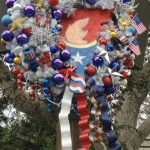 DL Small World Holiday Wreaths Americana