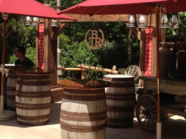 DL Big Thunder Jamboree Decor