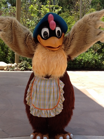 DL Big Thunder Jamboree Clara Cluck