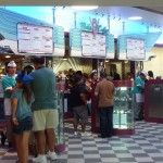 DCA_FlosCafe-queue2
