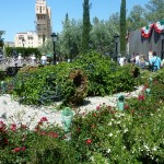 DL DCA CL Luigi Topiary