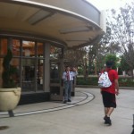 DCA_Early_WavingCastMember_07142012