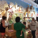 DL TDS Disney Baby Americana Opening Cashwrap