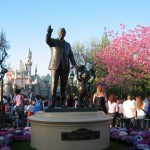 Disneyland_WaltsFootsteps_dlpartners
